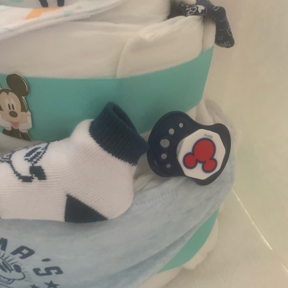 New Mickey Mouse diaper cake.50 diapers, 3 bibs, 2pair of socks 3 pacifiers - Picture 7 of 12